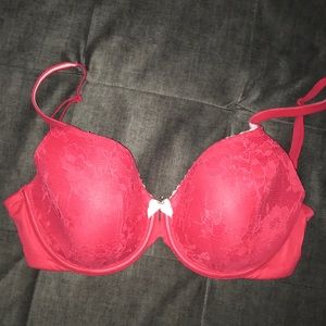 Victoria Secret Body by Victoria Red Bra 32ddd